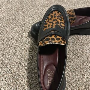Franco Sarto Women’s loafers chunky size 7 woth animal faux, Beautiful and fun!